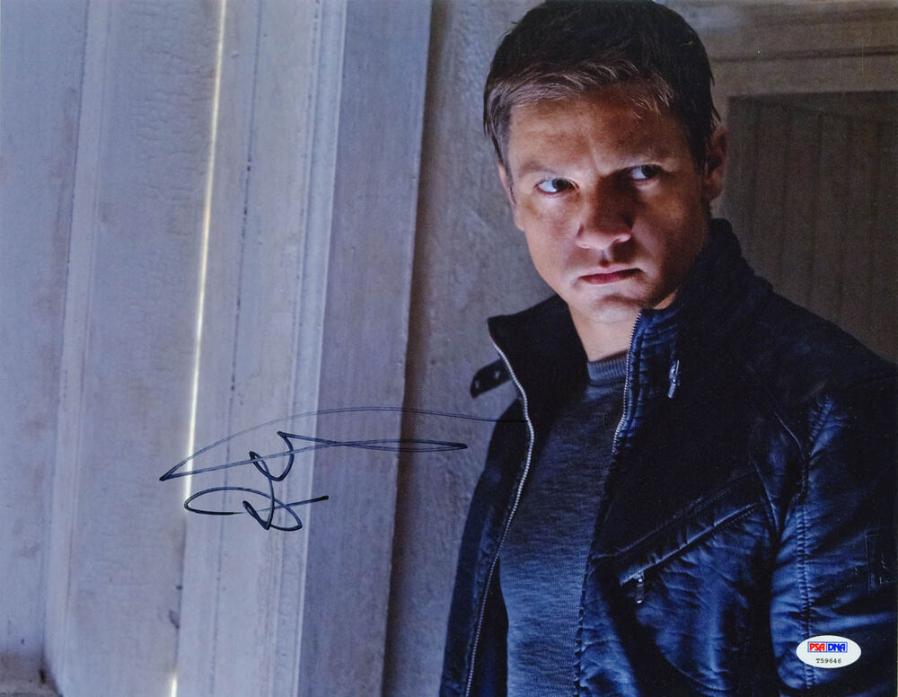 Jeremy Renner SIGNED 11x14 Photo Poster painting Aaron Cross Bourne Legacy PSA/DNA AUTOGRAPHED