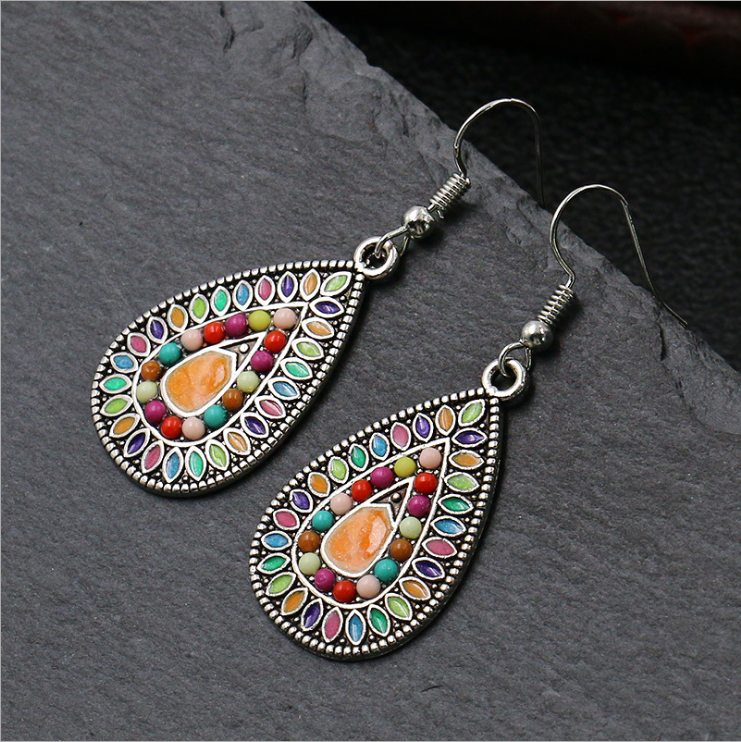 Women's Retro Creative Earrings