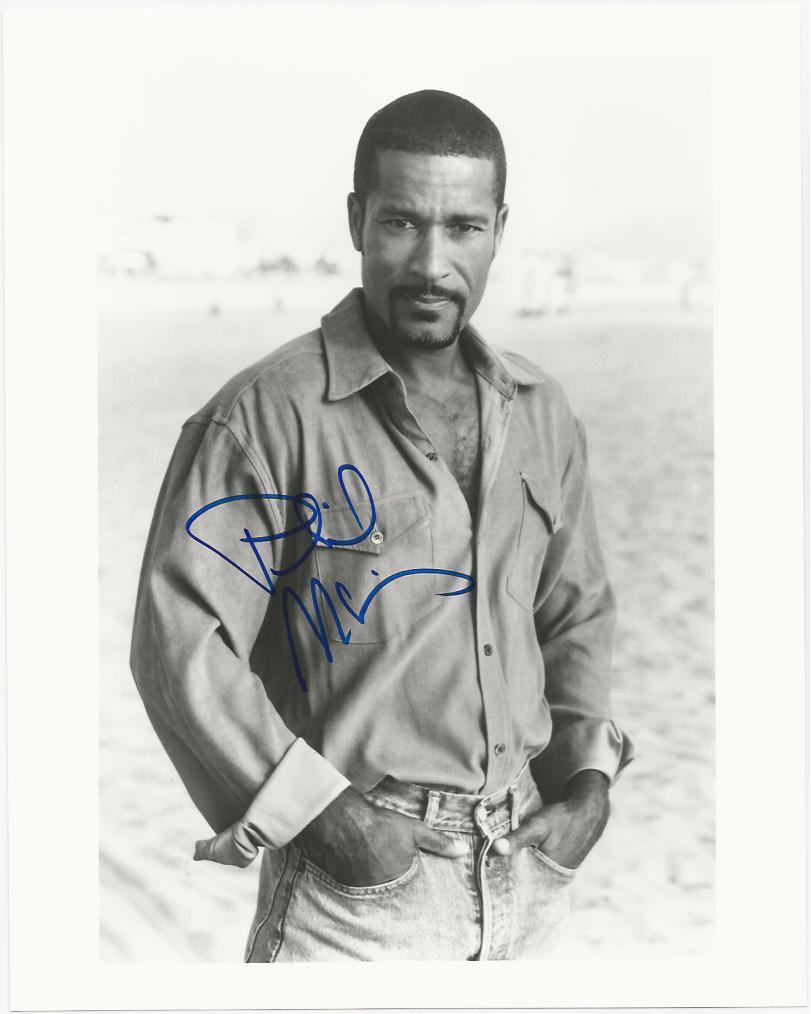 Phil Morris signed Photo Poster painting