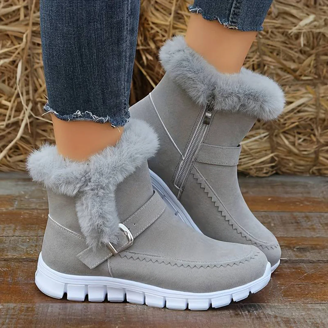 Elegant and detailed supportive Boots