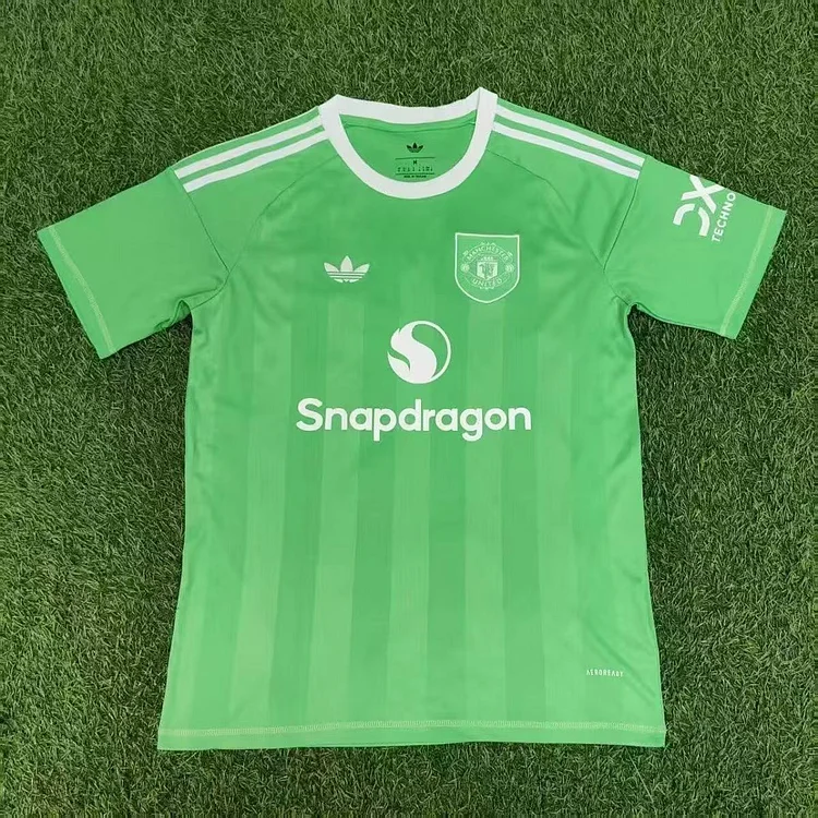 Fans 2025-26 Manchester United Goalkeeper Jersey