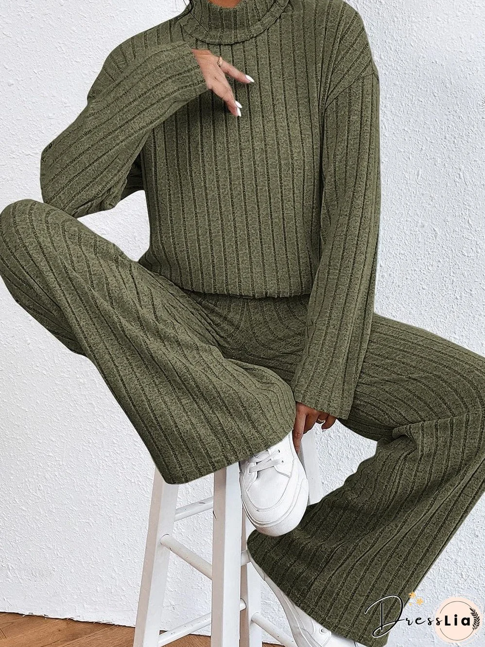 Jungle Green Ribbed Knit Cozy High Neck Two-Piece Pant Set