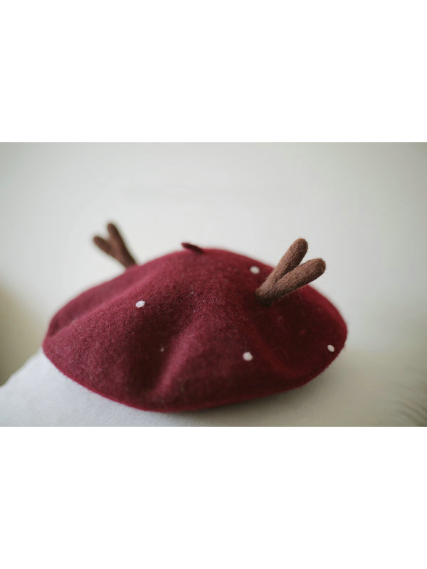 Red Antler Snowflake Beret Hat - Modakawa Modakawa