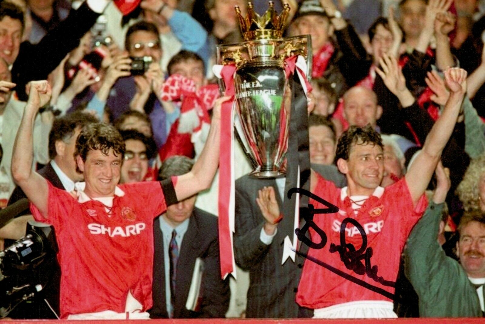 Bryan Robson Hand Signed 6x4 Photo Poster painting Manchester United England Autograph + COA