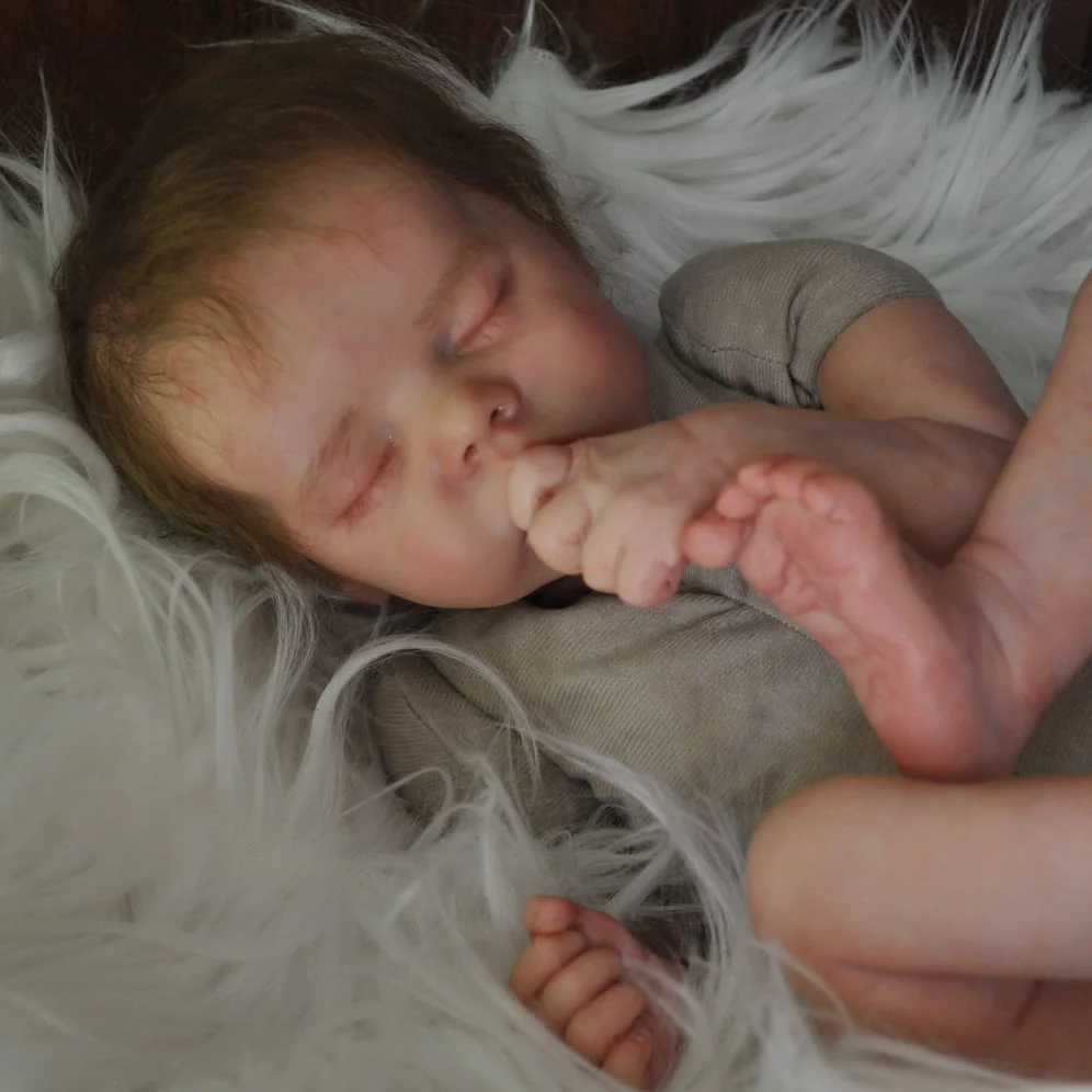 17'' Real Lifelike Reborn Baby Doll Named Giselle