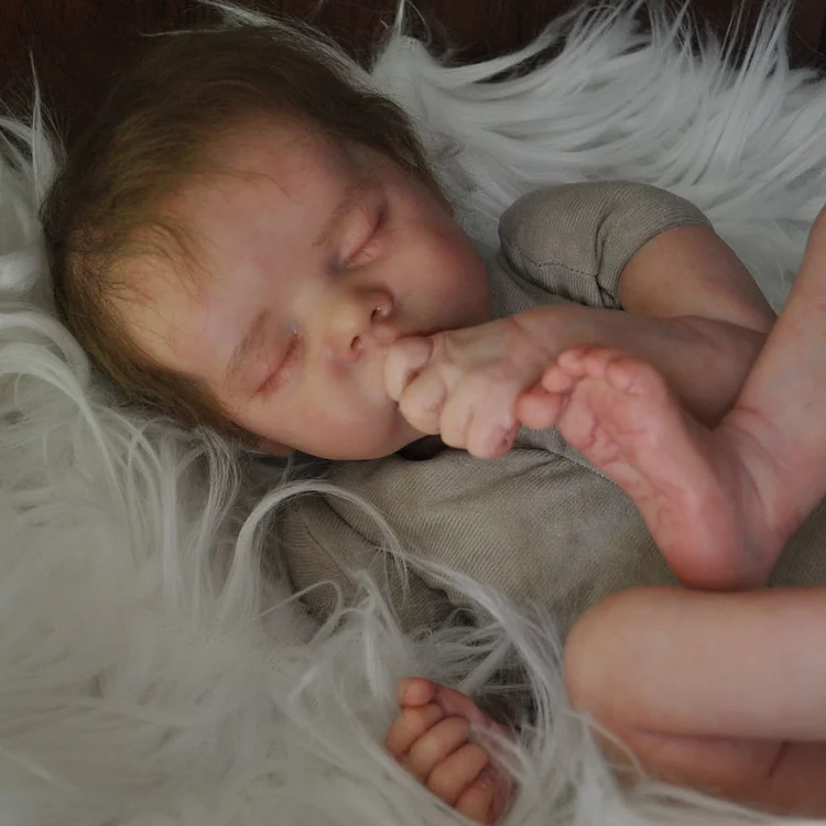 17'' Real Lifelike Reborn Baby Girl Doll Named Giselle