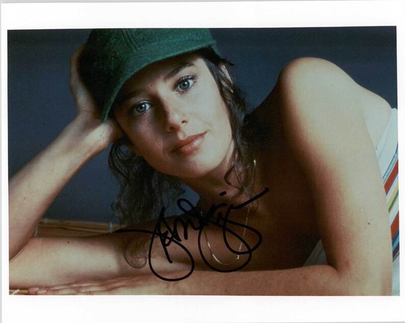 Debra Winger Signed Autographed Glossy 8x10 Photo Poster painting - COA Matching Holograms