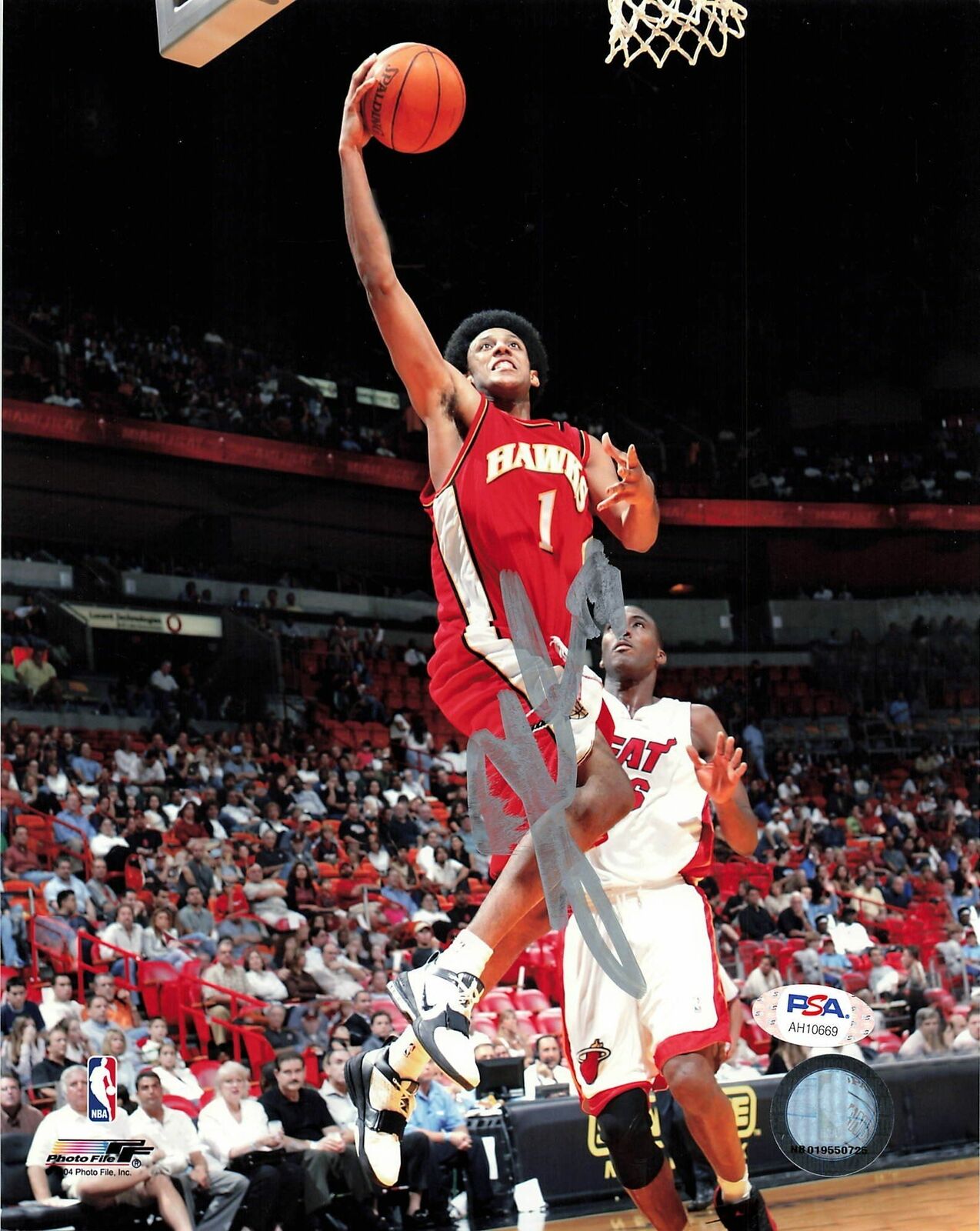 Josh Childress signed 8x10 Photo Poster painting PSA/DNA Atlanta Hawks Autographed