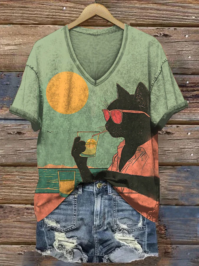 Women's Seaside Holiday Black Cat Print Casual V Neck T-Shirt
