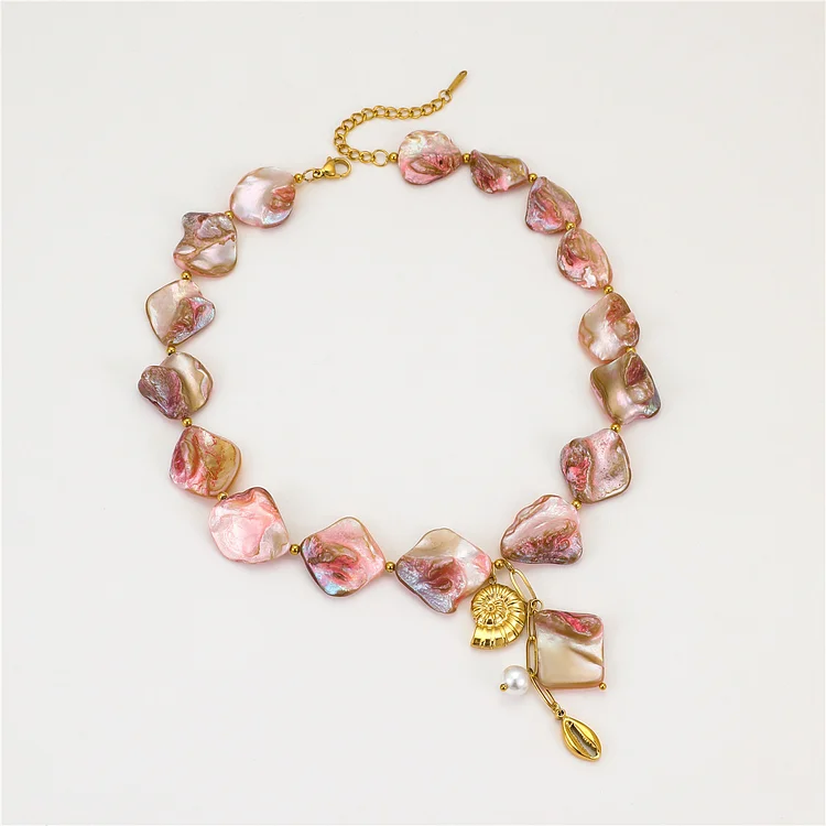 Pink Shell Beaded Conch Pearl Pendant Clavicle Necklace