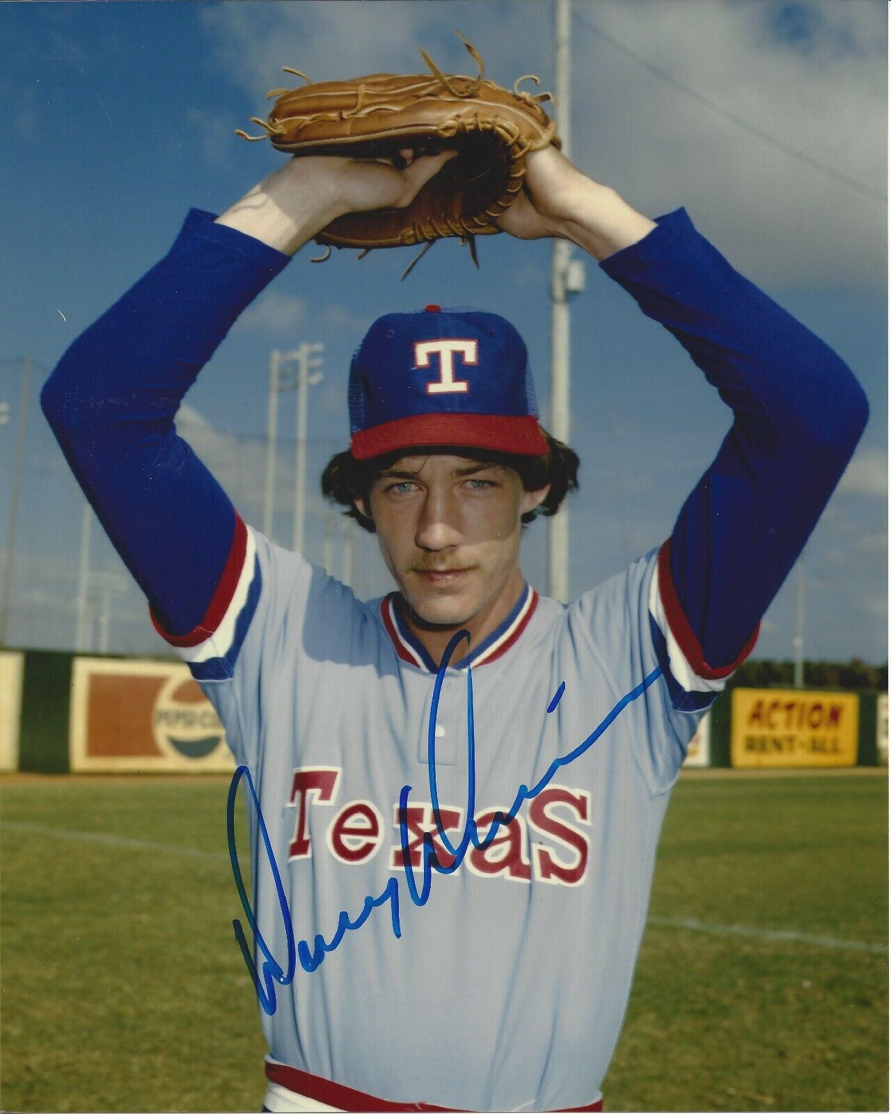 Danny Darwin Autographed 8x10 Texas Rangers Topps VaultB324