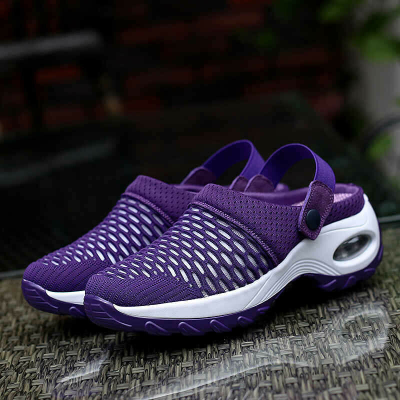 2021 breathable mesh lightweight soft sole sneakers