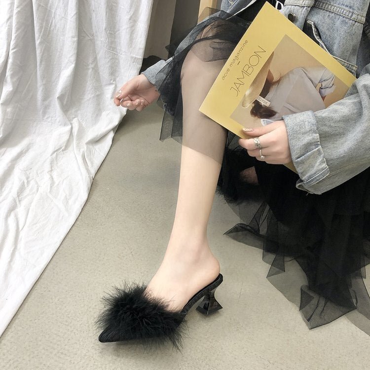Fashion Shoes 2020 Women Fur Bling Square Heels Peep Toe Wedding Shoes Woman Backle Strap Beautiful Pointe Shoes Girls