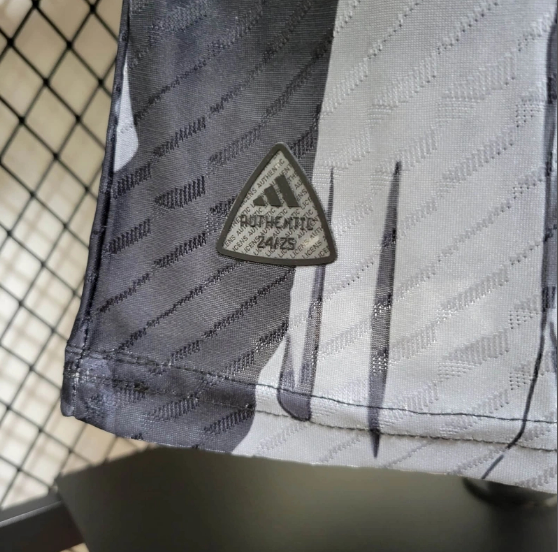 2024 Japan Black Special Edition Player Version Football T-Shirt Thai Quality