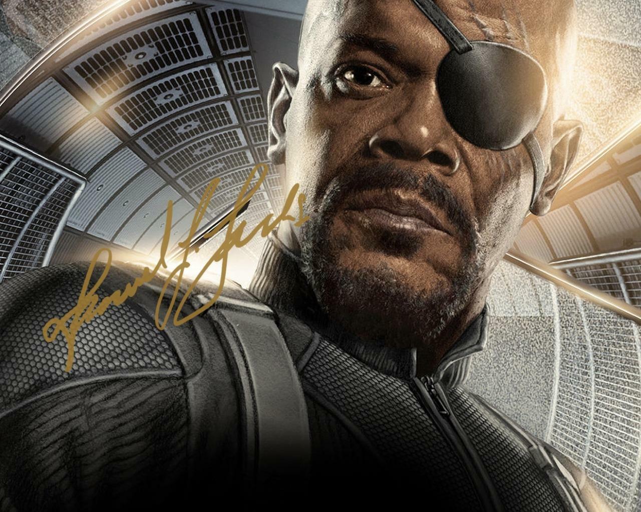 SAMUEL L JACKSON Nick Fury Avengers SIGNED AUTOGARPHED 10 X8