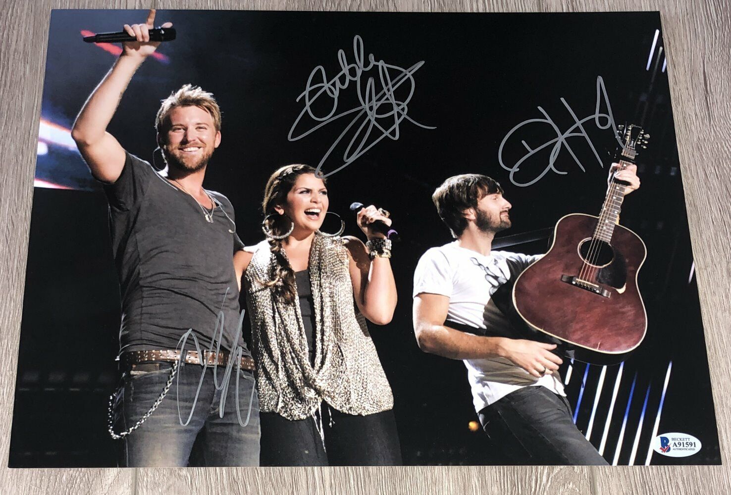 LADY A ANTEBELLUM SIGNED 11x14 Photo Poster painting HILLARY SCOTT +2 w/PROOF & BECKETT BAS LOA