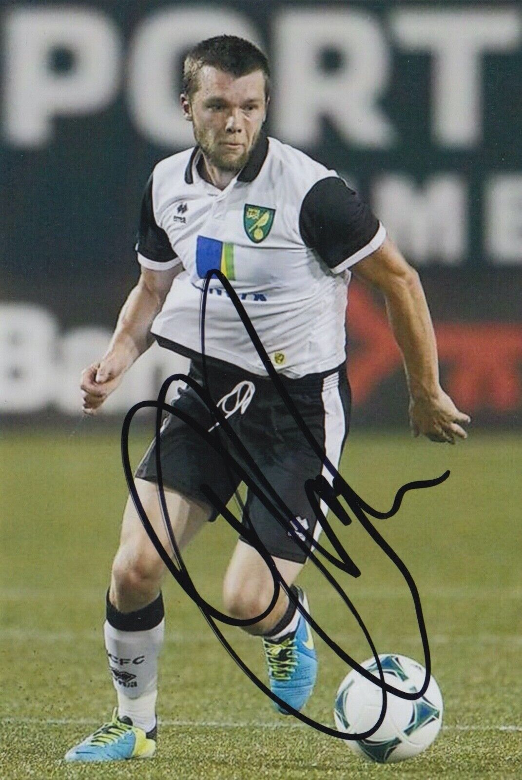 JONNY HOWSON HAND SIGNED 6X4 Photo Poster painting - FOOTBALL AUTOGRAPH - NORWICH CITY 1.