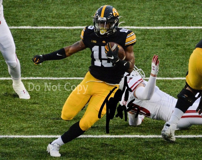 Tyler Goodson Signed Photo Poster painting 8X10 rp Autographed Picture Iowa Hawkeyes