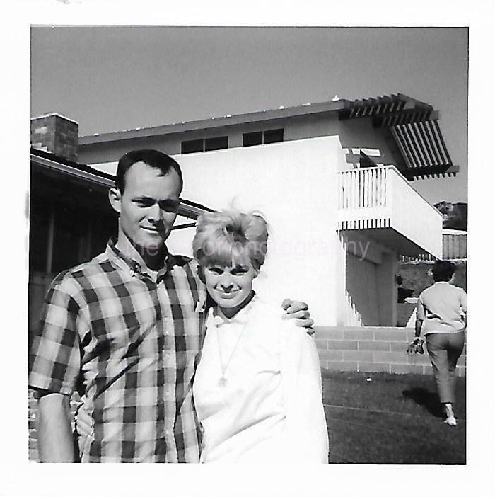 60's COUPLE Vintage FOUND Photo Poster paintingGRAPH bw WOMAN MAN Original Snapshot 05 14 L