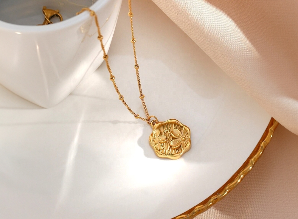 gold cherry blossom necklace desc