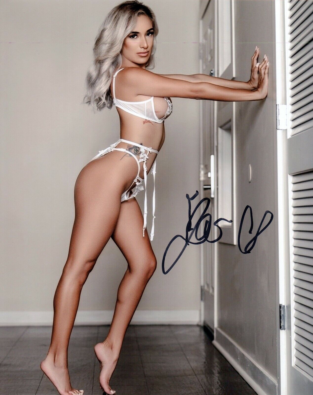 Jasmine Legaspi Super Sexy Instagram Adult Model Signed 8x10 Photo Poster painting COA Proof 1