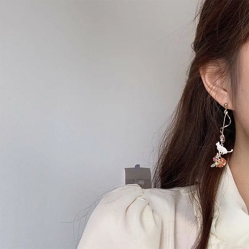 Asymmetrical Cat Blossom 925 Sterling Silver Stud Earrings Ear Clip