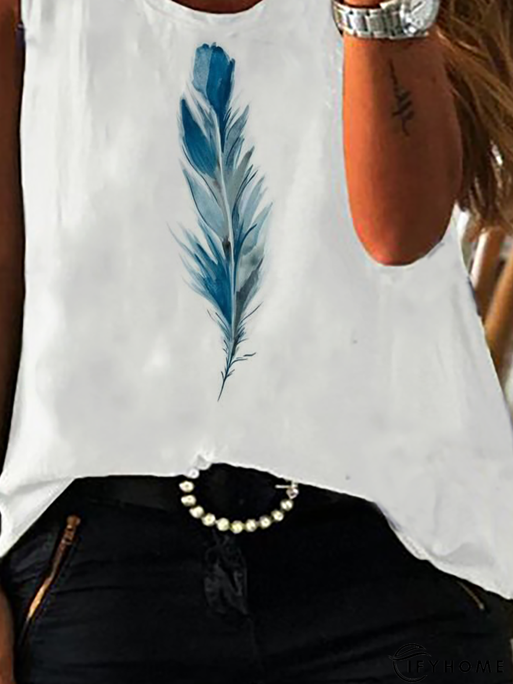 Plus size Feather Printed Casual Boho T-shirt | IFYHOME