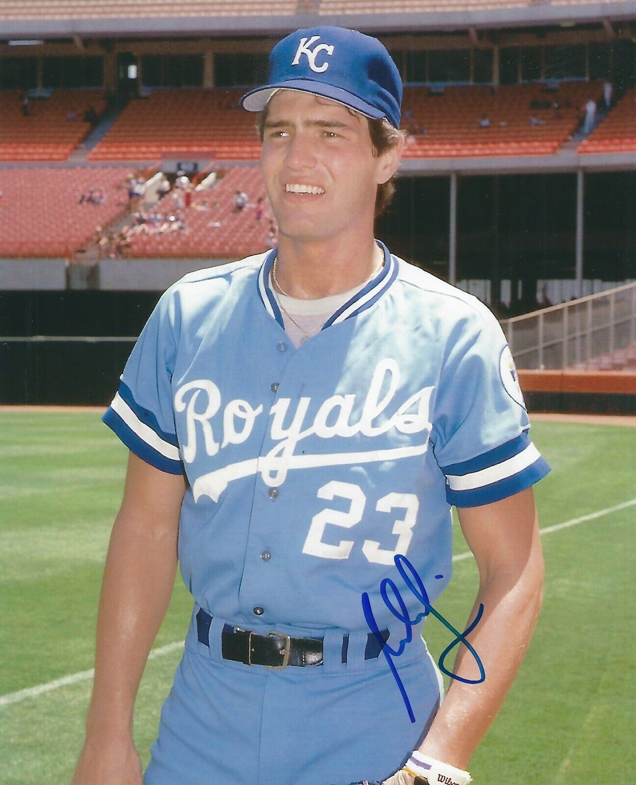 Signed 8x10 MARK GUBICZA Kansas City Royals Autographed Photo Poster painting - COA