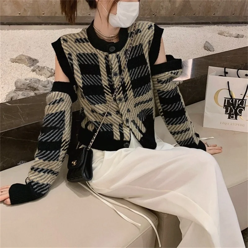 Toloer Toloer Spell Color Small Fragrant Wind Sweater Coat Female Autumn New Korean Version Design Sense Removable Long Sleeve Knit Cardigan-Outfit Ideas