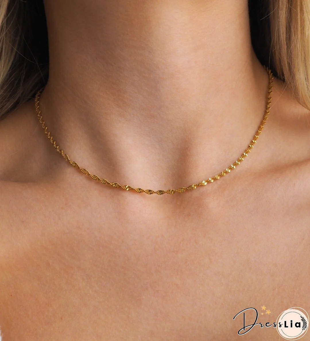 Izzy Necklace