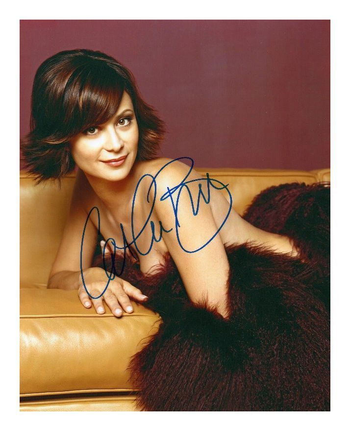 CATHERINE BELL AUTOGRAPHED SIGNED A4 PP POSTER Photo Poster painting PRINT 2