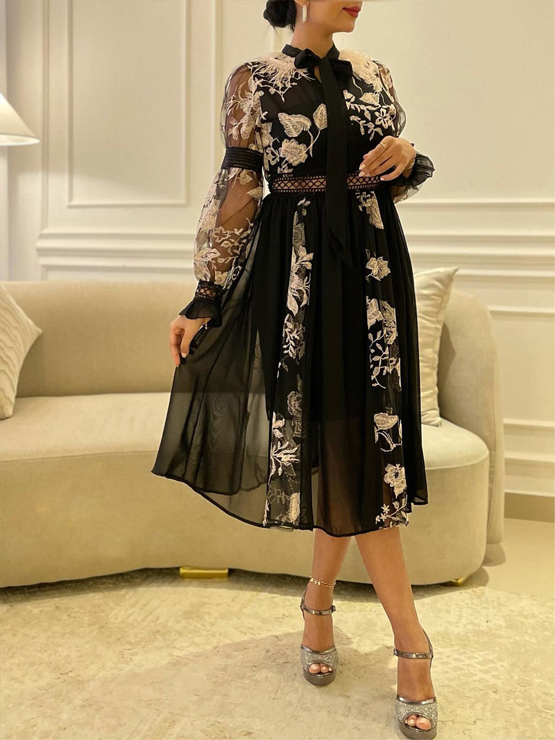 Heavy Embroidery Lace-Up Balloon Sleeve Backless Dress | Oxredo Shop Ramadan Sale