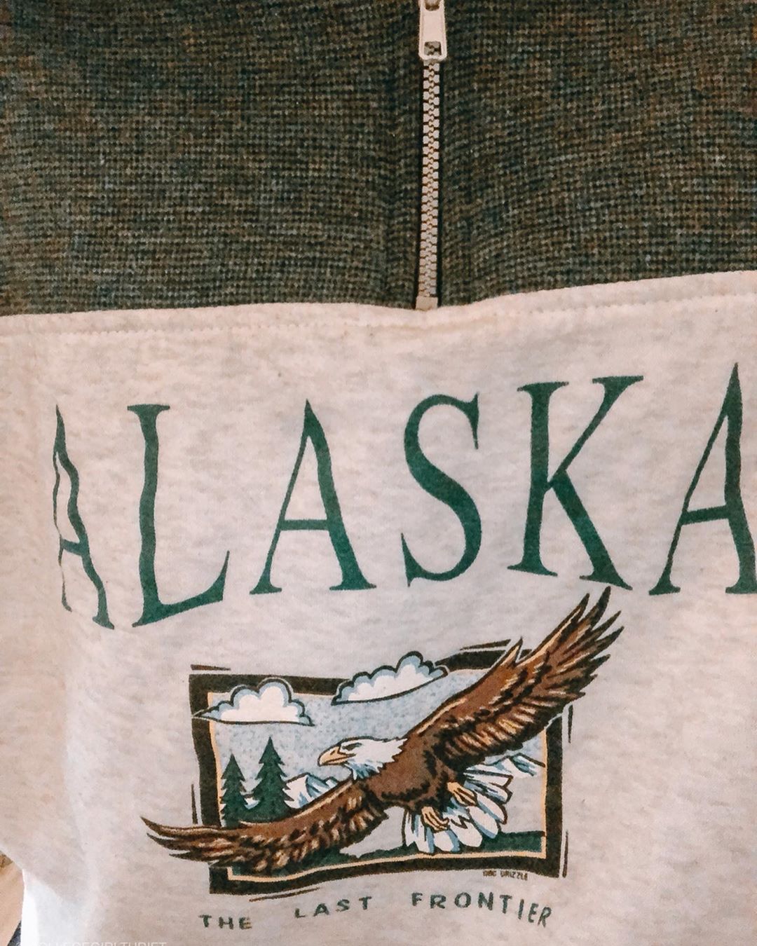 Girl Fashion Metal Zipper Shoulder Sleeve Coloring Sweatshirt