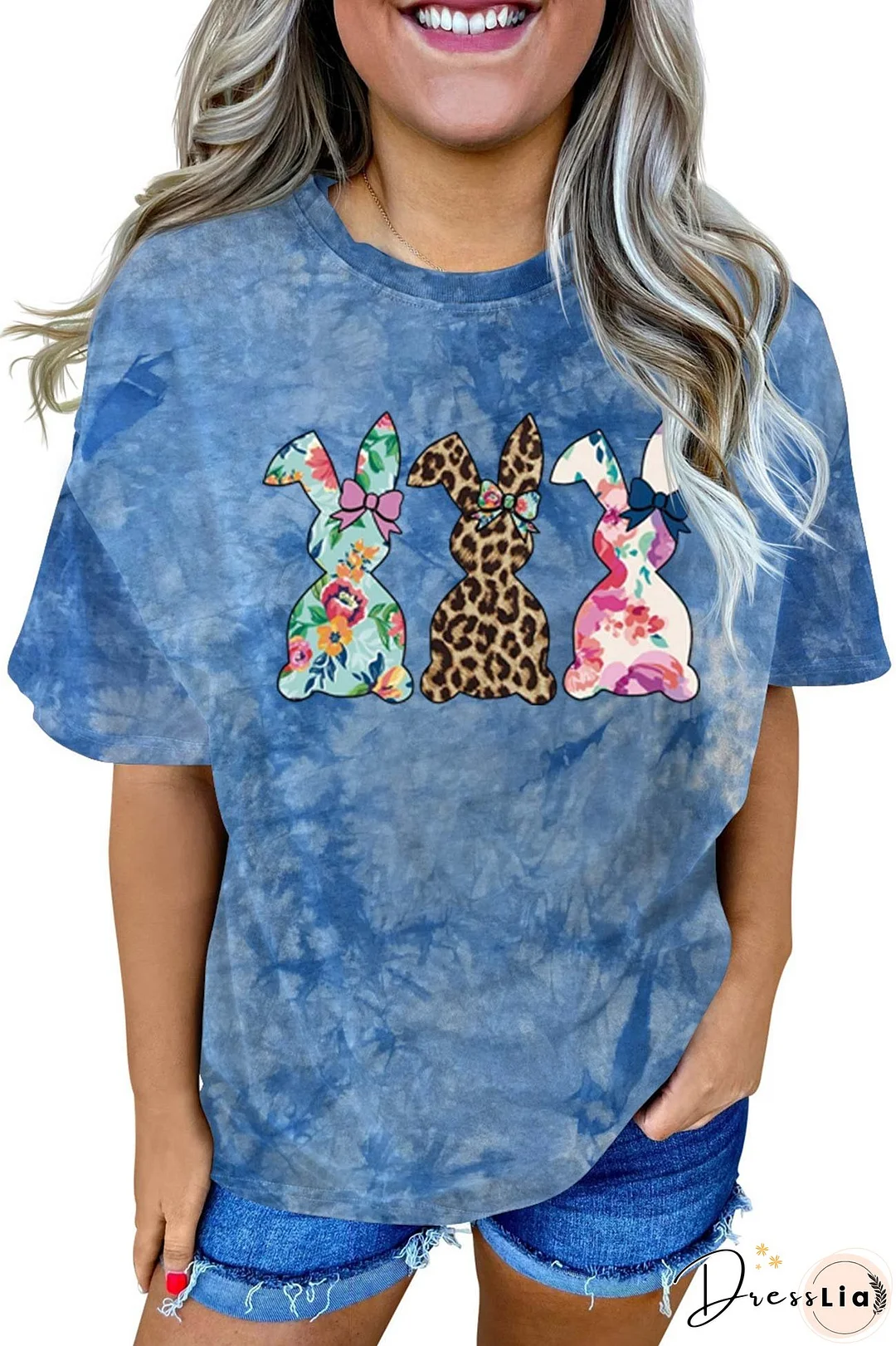 Tie-dyed Rabbit Graphic T-shirt