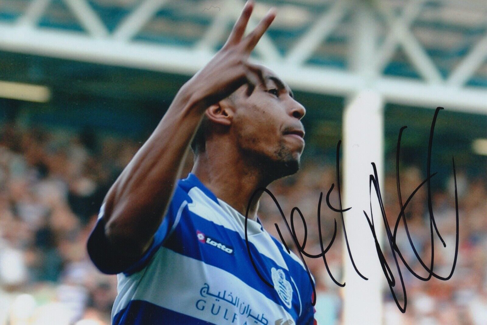 DEXTER BLACKSTOCK HAND SIGNED 6X4 Photo Poster painting - FOOTBALL AUTOGRAPH - QPR 1.