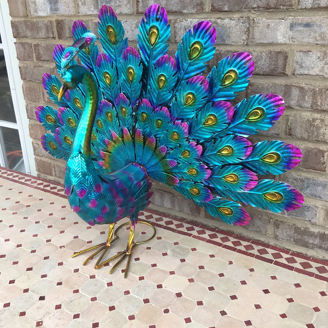 Beautiful Peacock Statue Decor