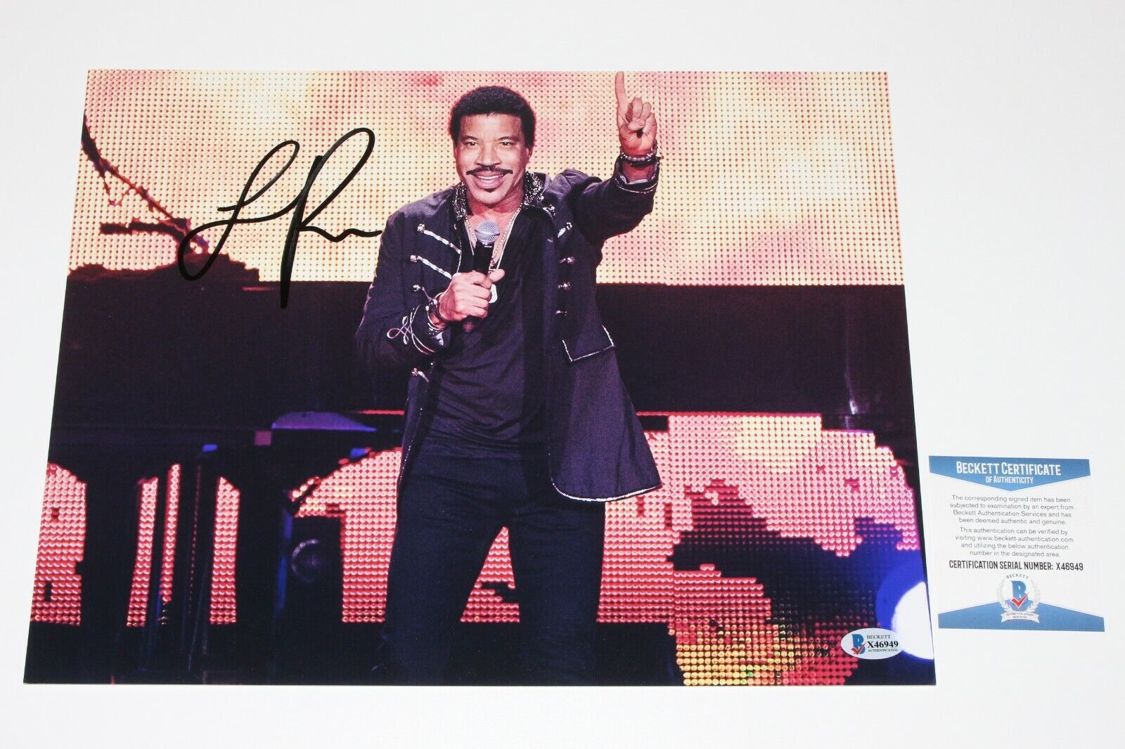 LEGENDARY SINGER LIONEL RICHIE SIGNED THE COMMODORES 11x14 Photo Poster painting BECKETT COA