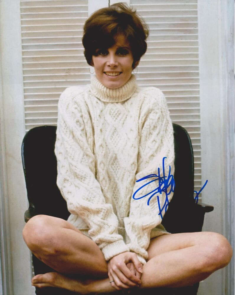 Stefanie Powers Original 8X10 Photo Poster painting #6 Signed In Person At Hollywood Show