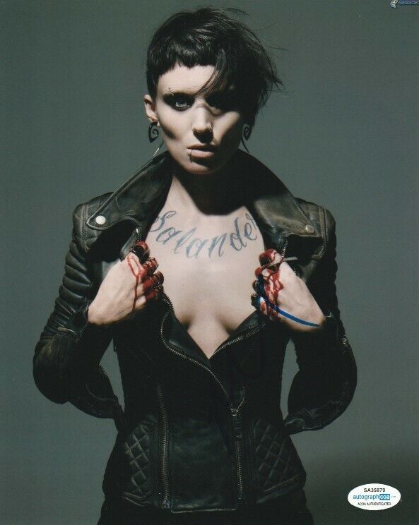 ROONEY MARA SIGNED GIRL WITH THE DRAGON TATTOO 8x10 Photo Poster painting! MARY MAGDALENE ACOA