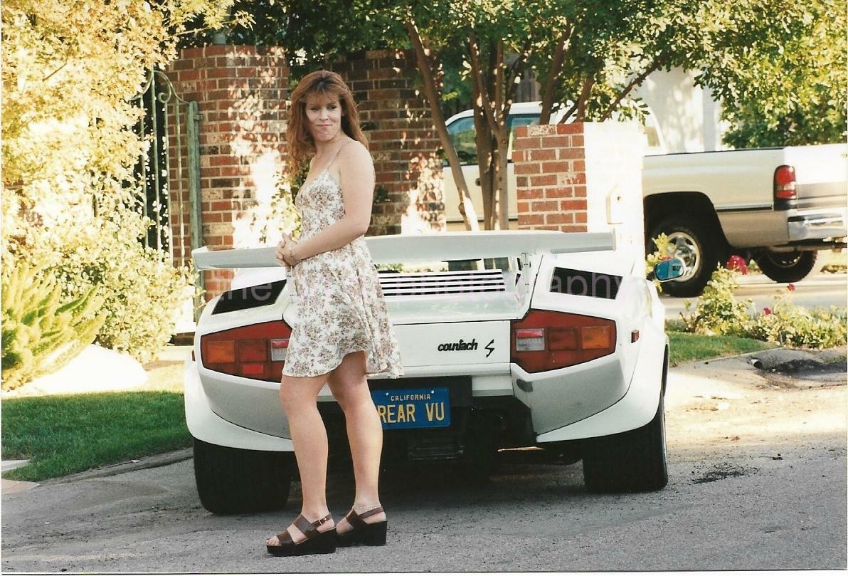 LAMBORGHINI GIRL Car FOUND Photo Poster painting ColorOriginal Snapshot 910 6 S