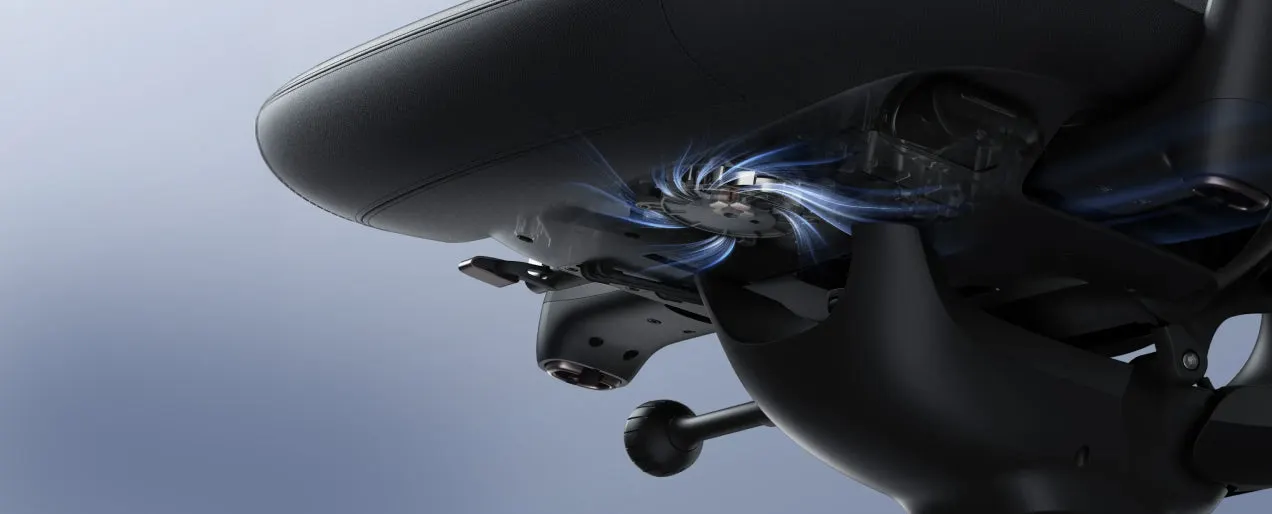 Active AirFlow ventilation built into the chair seat