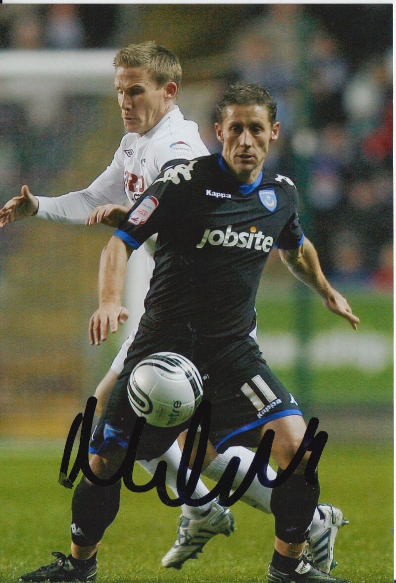 PORTSMOUTH HAND SIGNED MICHAEL BROWN 6X4 Photo Poster painting.