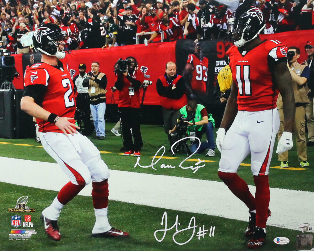 Matt Ryan / Julio Jones Signed Falcons 16x20 PF In Endzone Photo Poster painting- Beckett W Auth