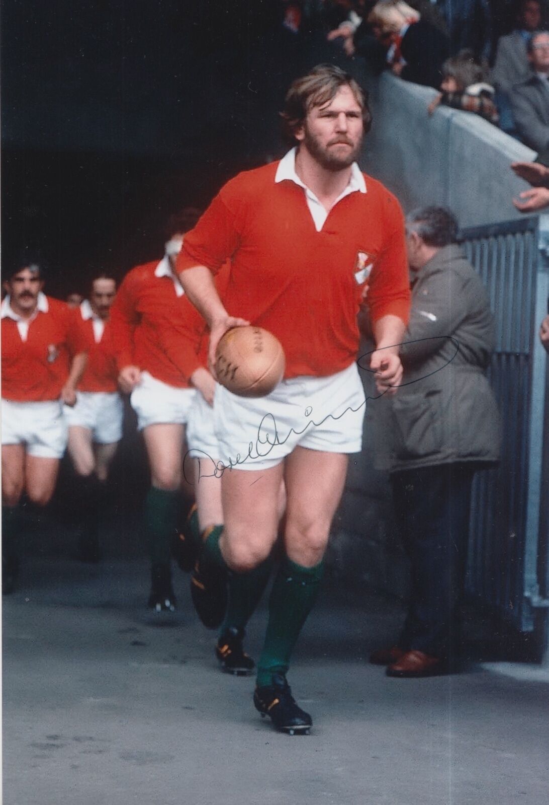 Derek Quinnell Hand Signed Wales Rugby 12x8 Photo Poster painting.