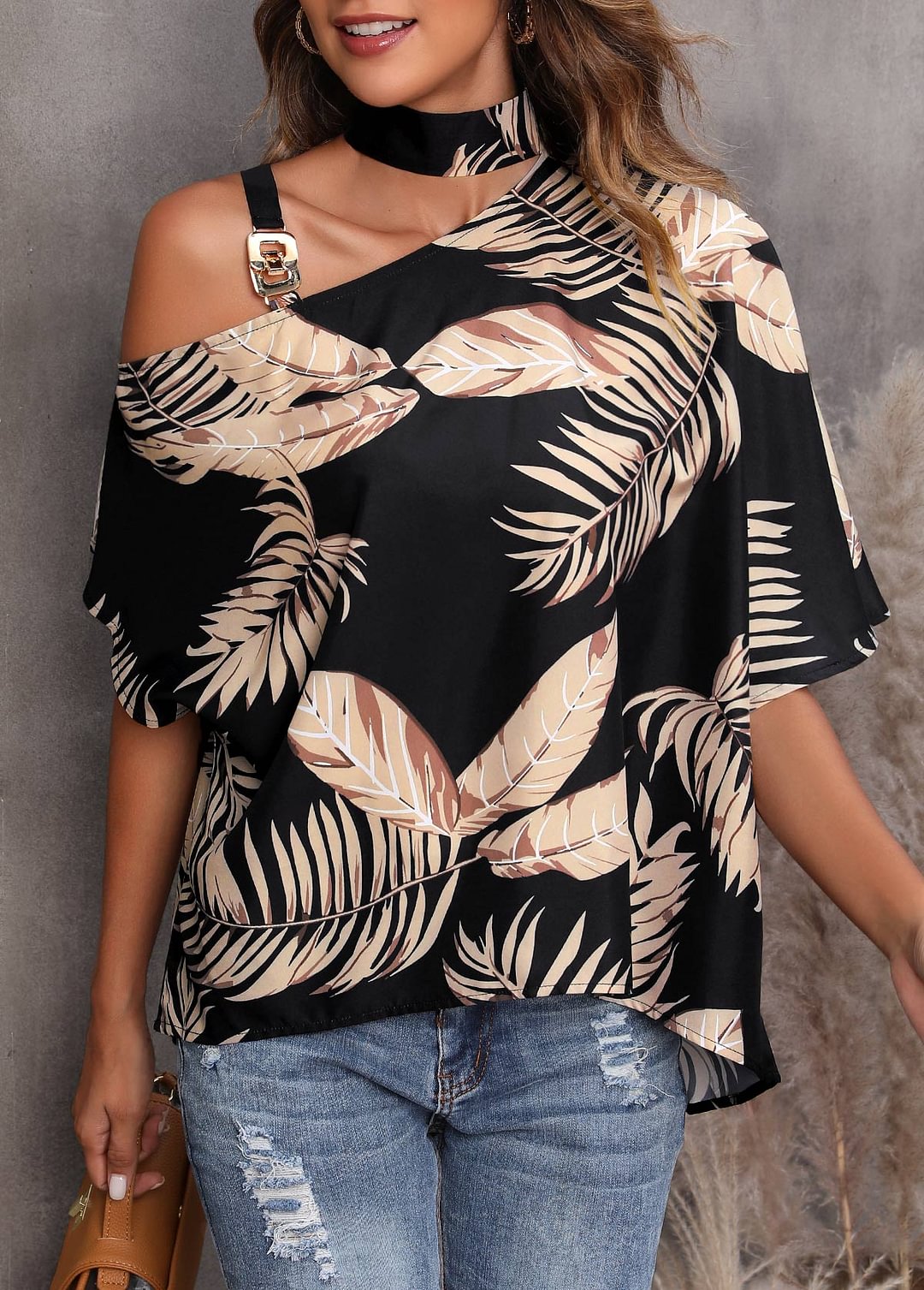 Black Feathers Print Cold Shoulder T Shirt