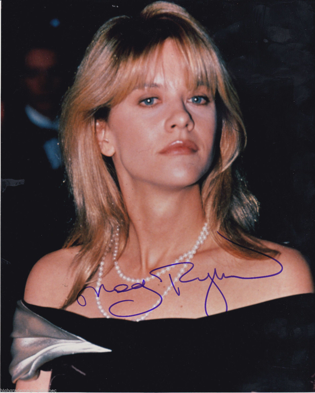 MEG RYAN, ACTRESS WITH PEARLS SIGNED 8X10 STUDIO PROMO Photo Poster painting WITH COA