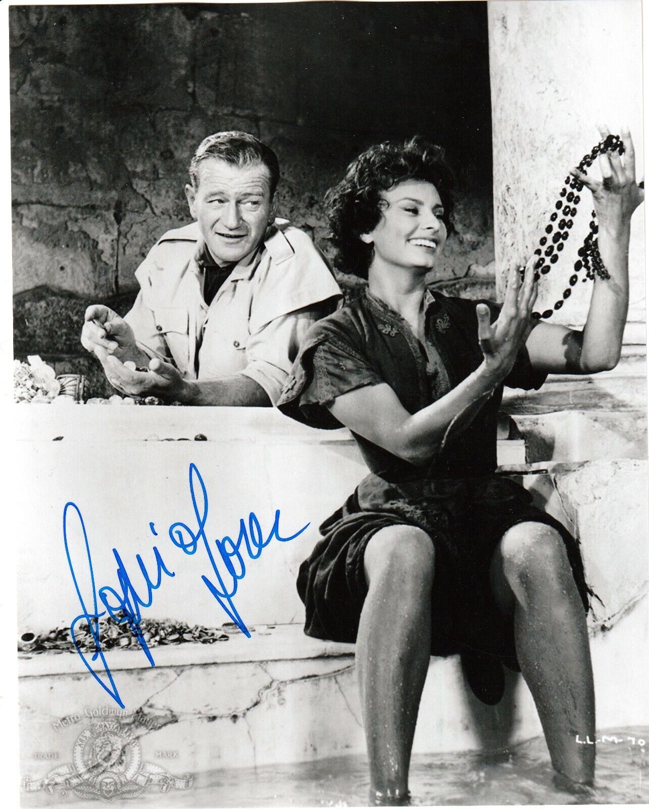 SOPHIA LOREN- here with John Wayne in Legend of the Lost Signed 8x10 pic