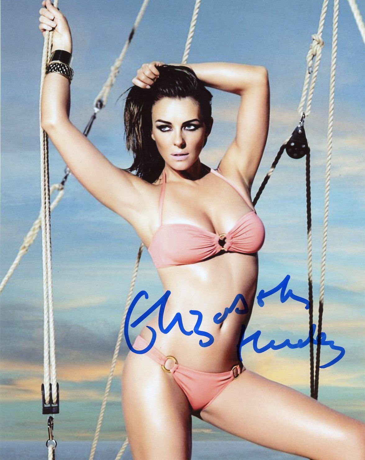 ELIZABETH HURLEY Authentic Hand-Signed Sexy Austin Powers Star
