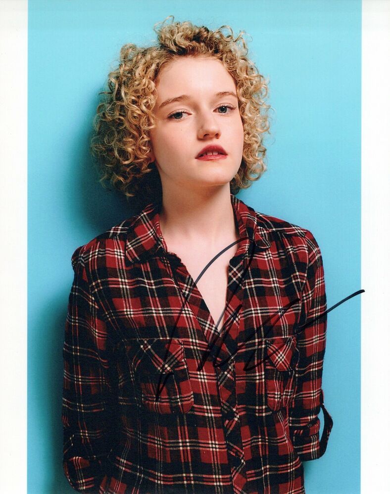 Julia Garner glamour shot autographed Photo Poster painting signed 8x10 #1