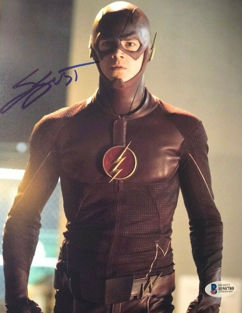 Grant Gustin signed autogrphed 8x10 Photo Poster painting Flash BECKETT AUTHENTICATED COA